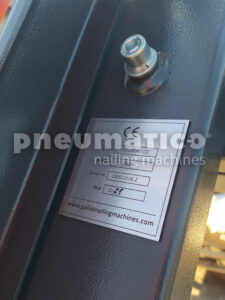 Tabliczka znamionowa w Pneumatico PT-2800